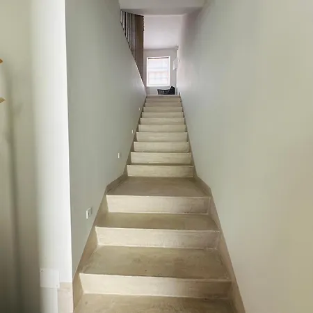 Apartment Bridge *