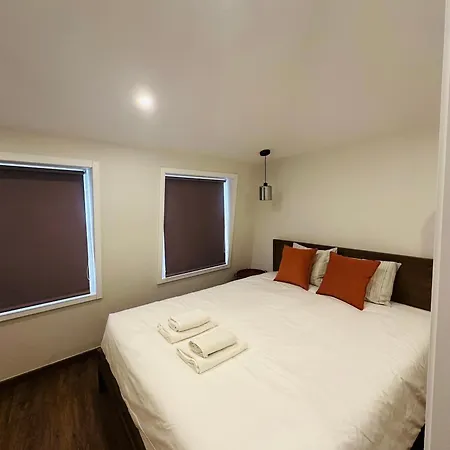 Bridge Apartment *